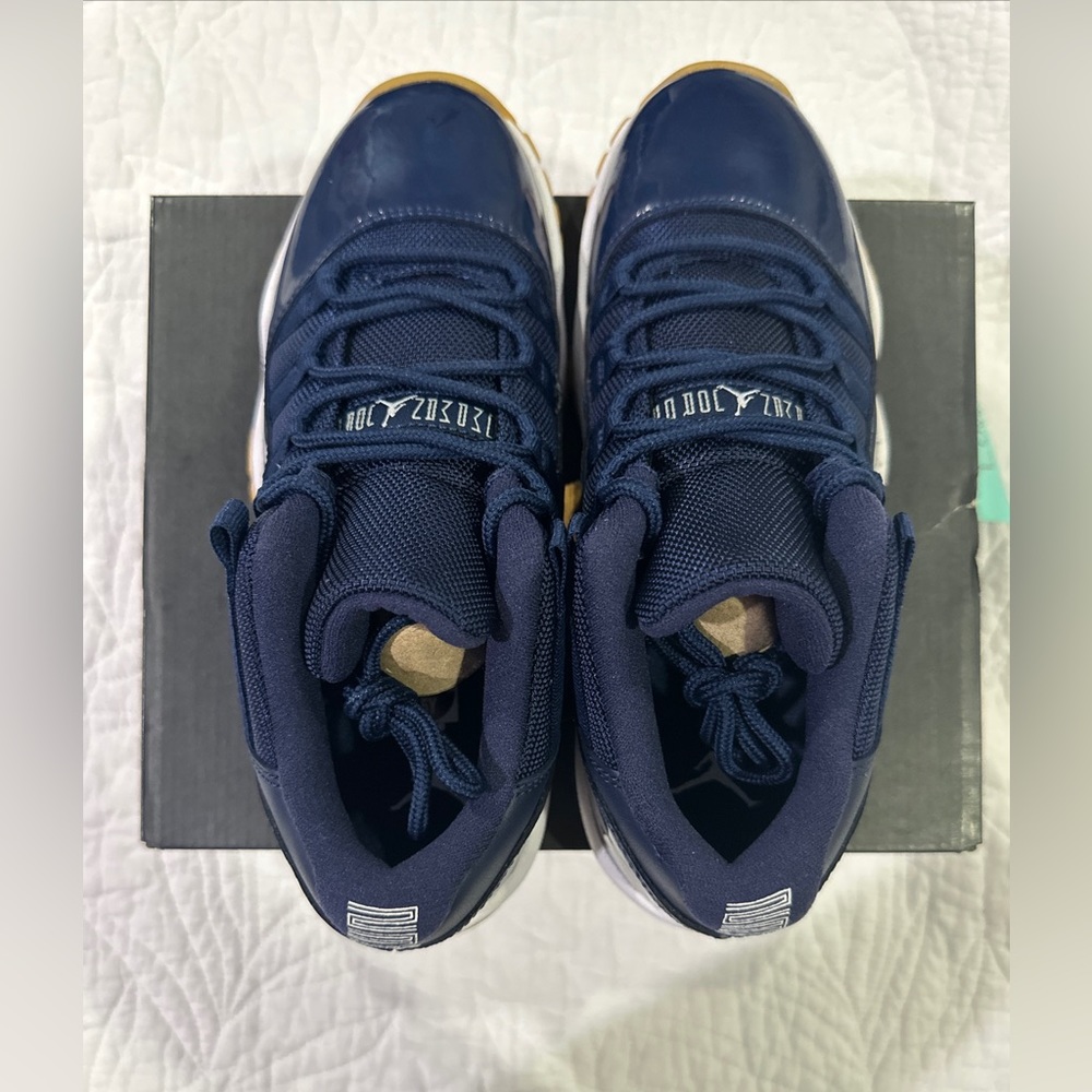 Air Jordan 11 Retro Low Mid Navy/ Gum Big Kids 528896-505 Shoes Youth Size 5 New